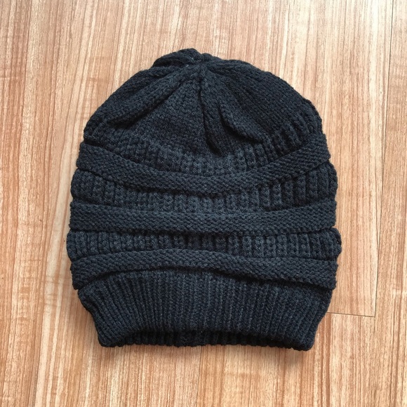 Black Slouch Beanie - Picture 1 of 1